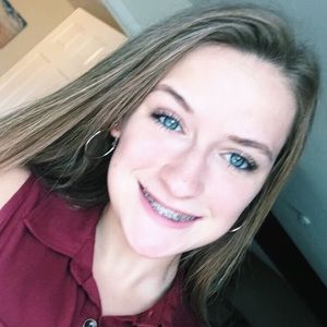 Meet your Posher, Hannah